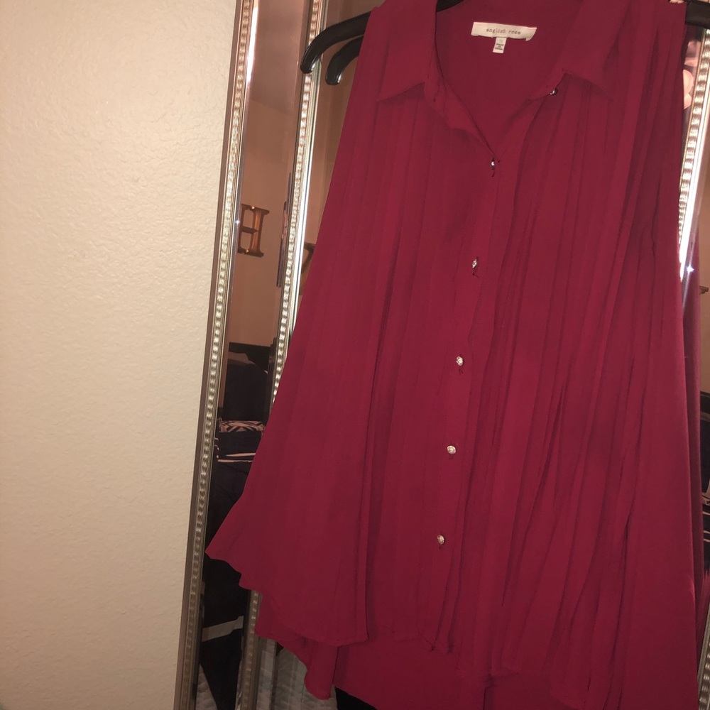 Sleeveless blouse